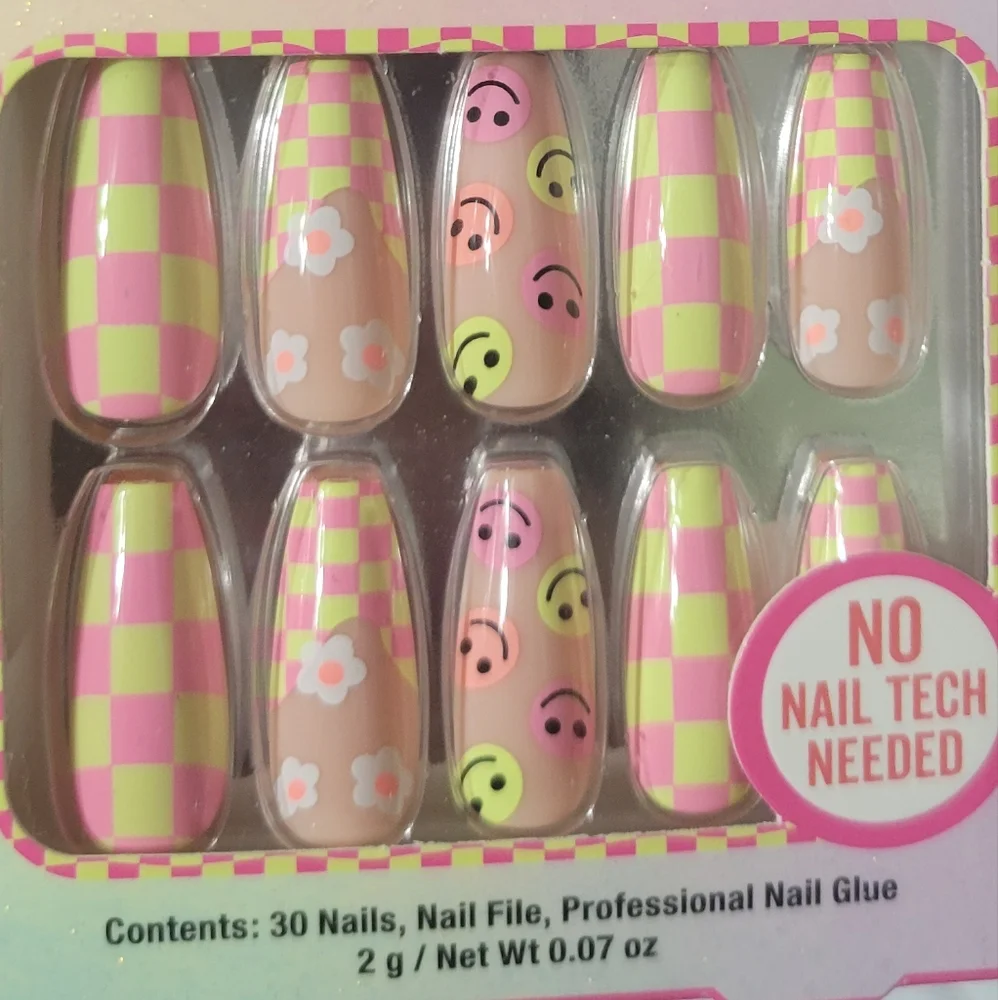 Smiley Checkered Press On Coffin Nails Teeanger Girls Accessories Y2K Gift